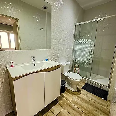 Antero De Quental 2 Homestay