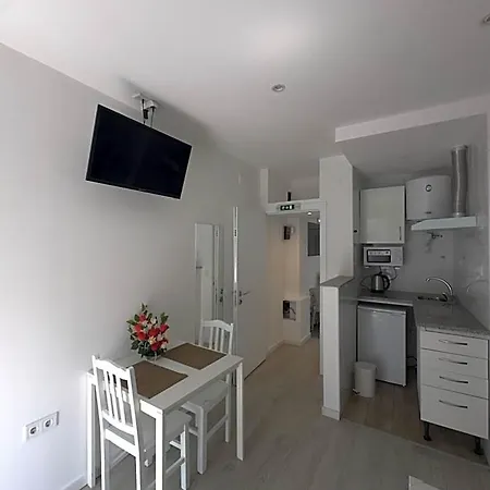 Homestay Antero De Quental 2 *